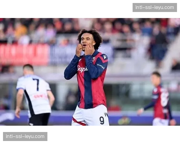 博洛尼亚前锋齐尔克泽经纪人现身米兰,引发转会传闻 博洛尼亚前锋齐尔克泽经纪人现身米兰,引发转会传闻