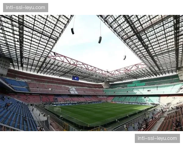 圣西罗球场改造计划推迟，米兰双雄继续共用主场